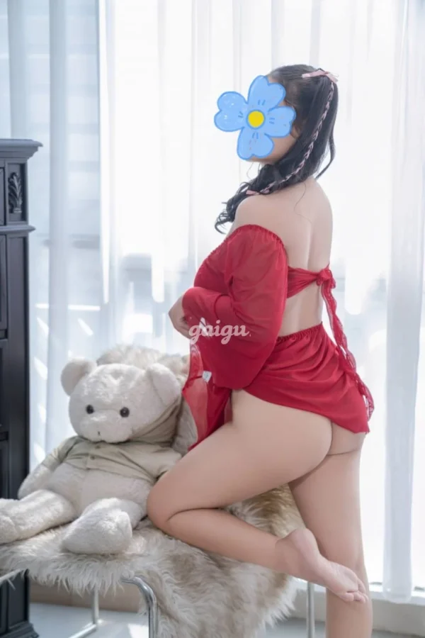 Ngoc Bich – Image 12