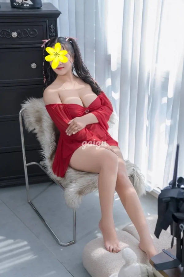 Ngoc Bich – Image 10