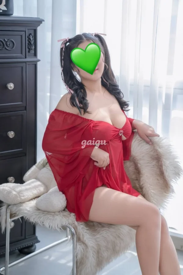 Ngoc Bich – Image 4